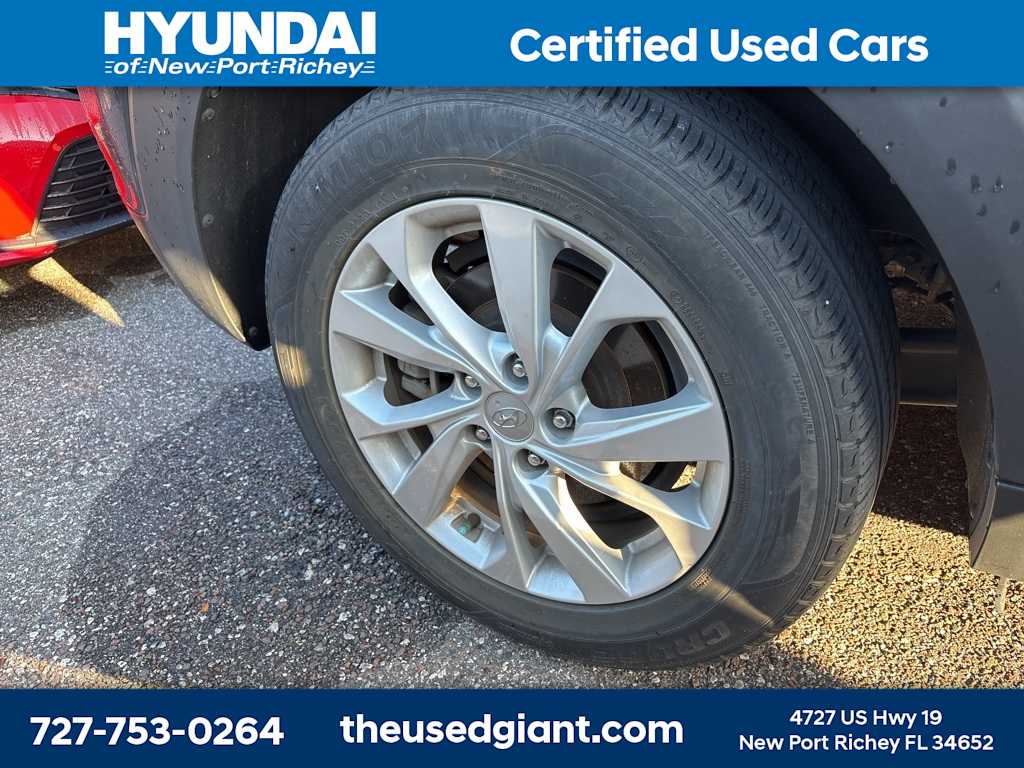 Thumbnail: 2019 Hyundai Tucson - 5