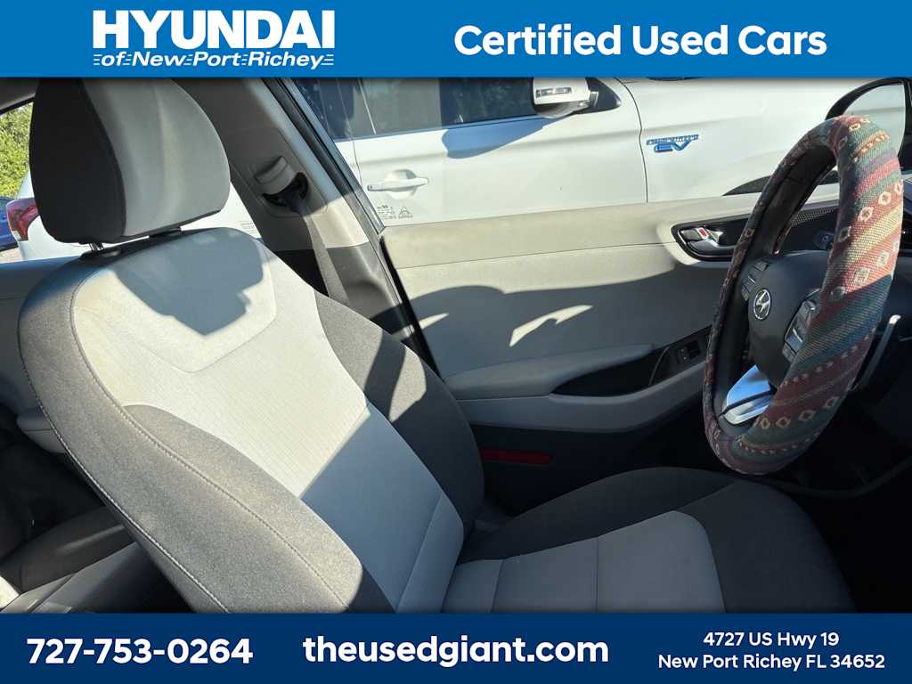 Thumbnail: 2020 Hyundai Ioniq - 8