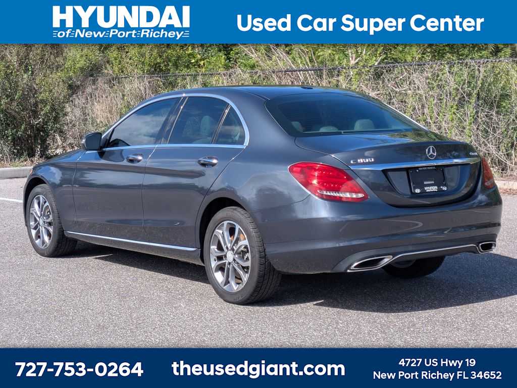 Thumbnail: 2016 Mercedes-Benz C-Class - 3