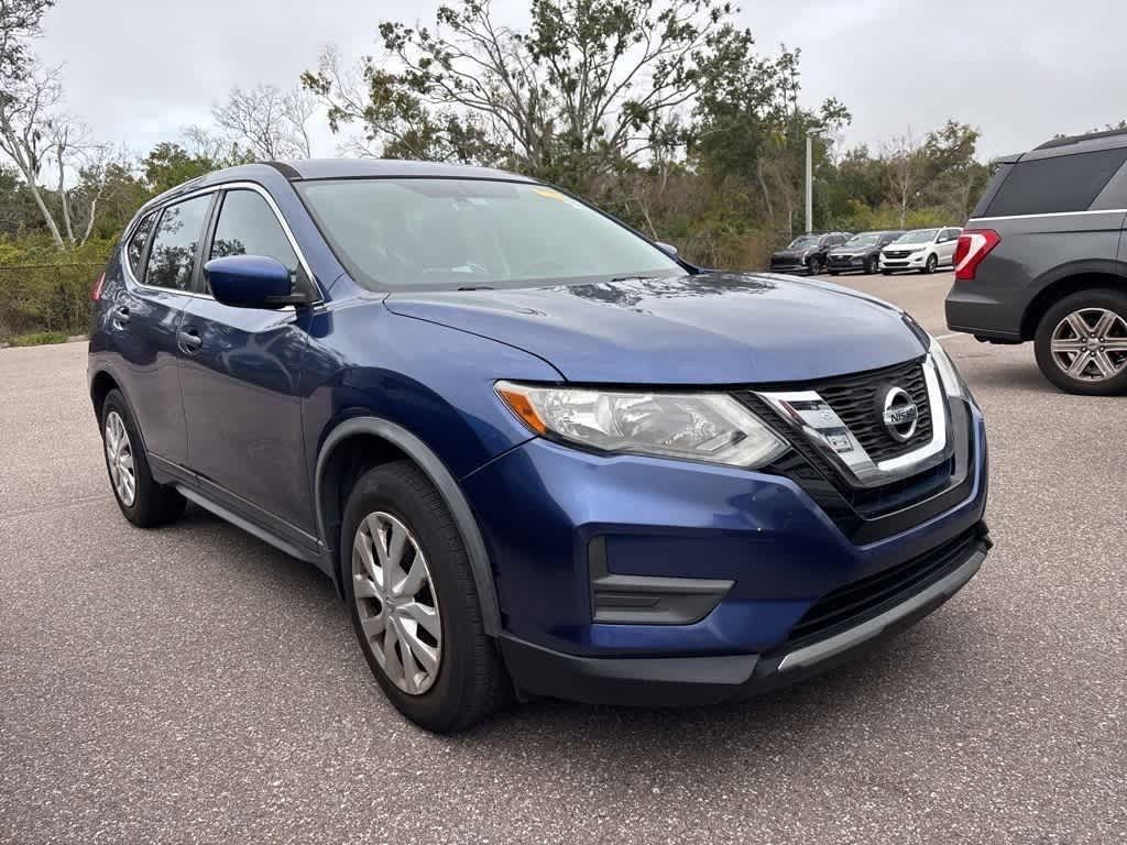 Thumbnail: 2017 Nissan Rogue - 4