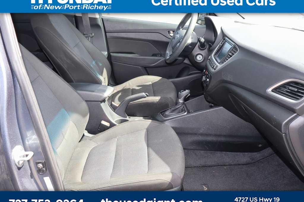 2020 Hyundai Accent SEL 6