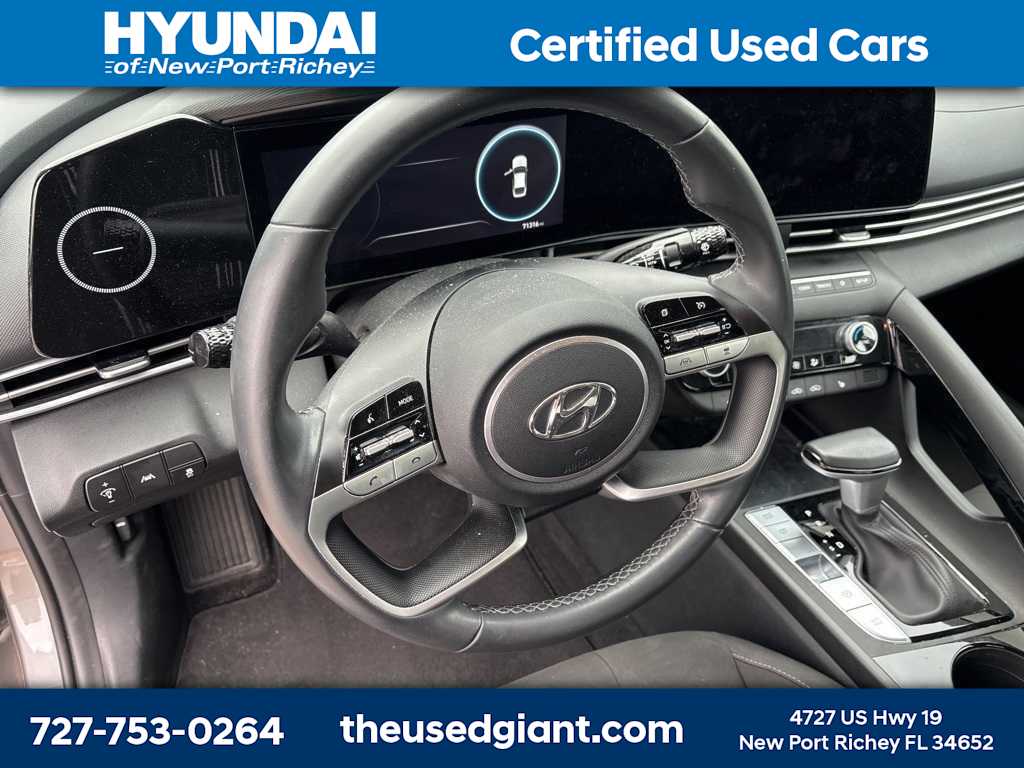 Thumbnail: 2023 Hyundai Elantra - 10