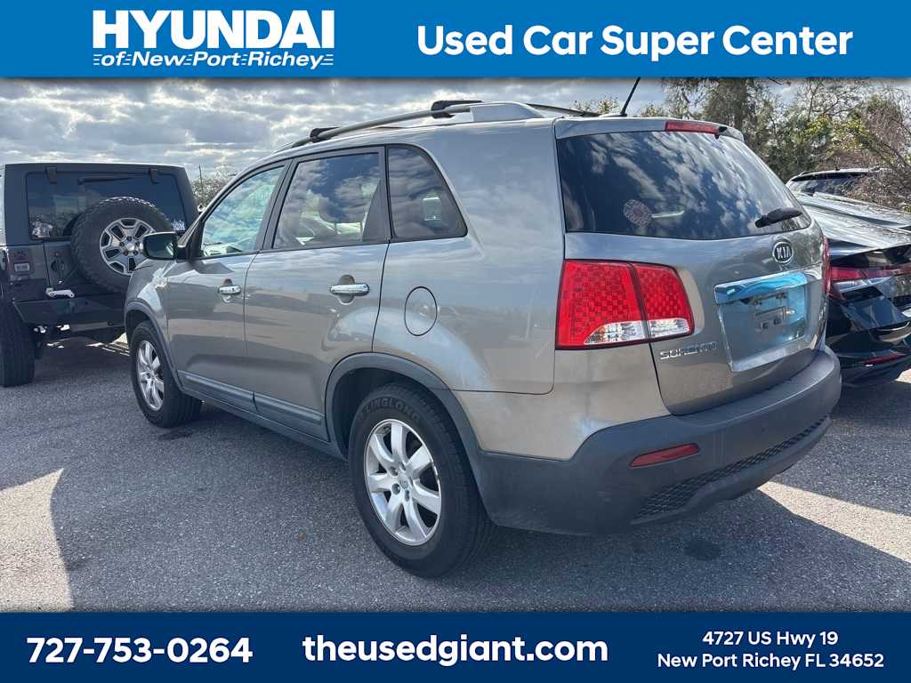 Thumbnail: 2013 Kia Sorento - 2