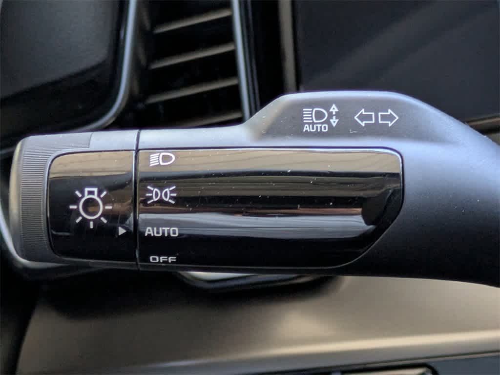 Thumbnail: 2025 Kia Sportage - 32