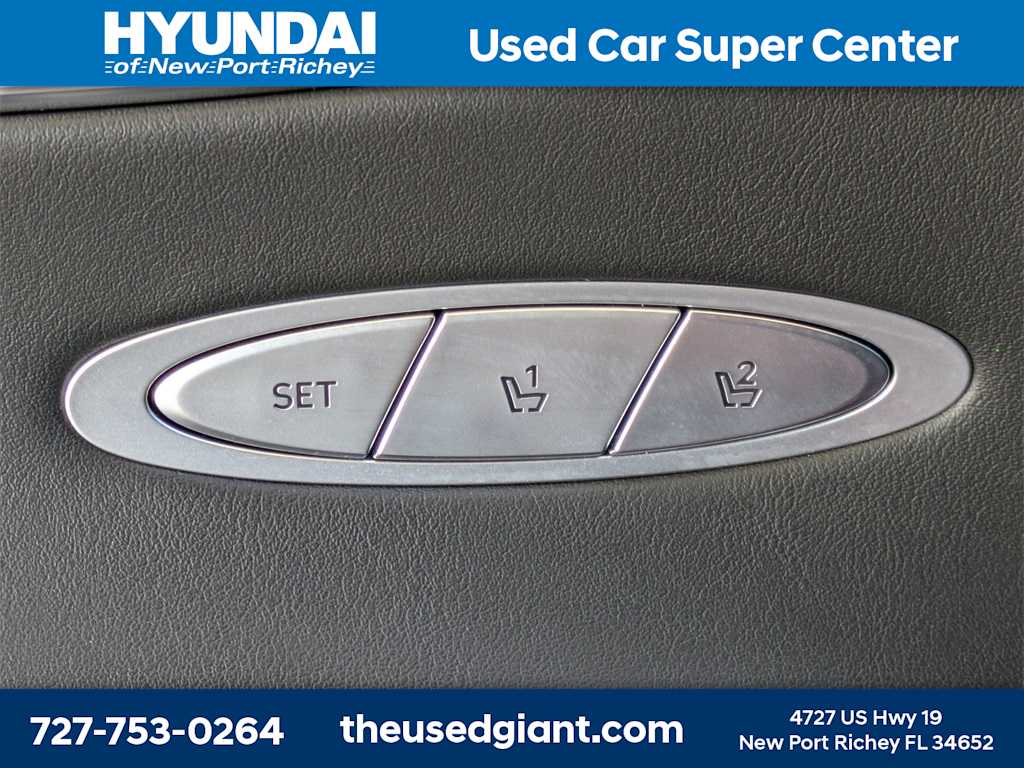 Thumbnail: 2022 Genesis GV70 - 25