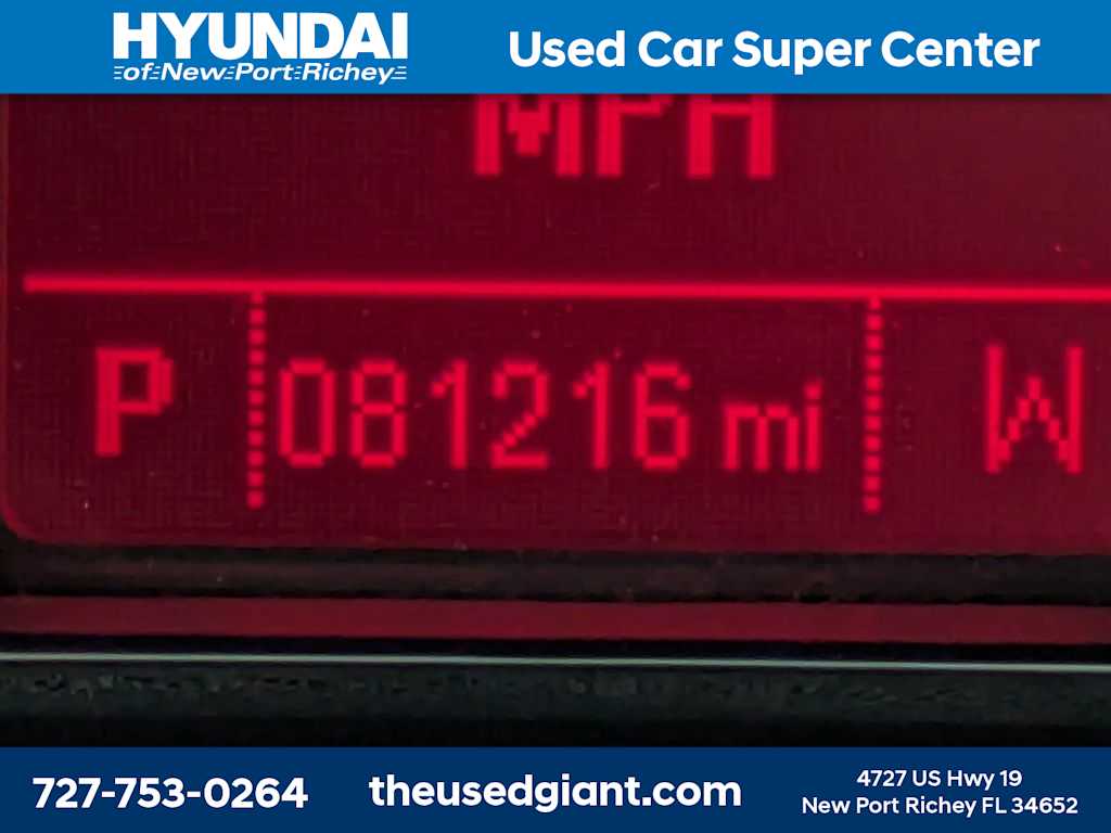 Thumbnail: 2015 GMC Terrain - 32