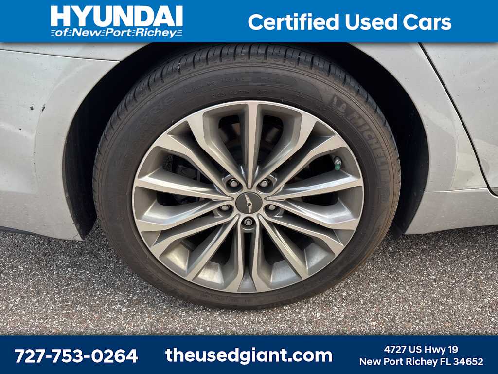 Thumbnail: 2015 Hyundai Genesis - 6