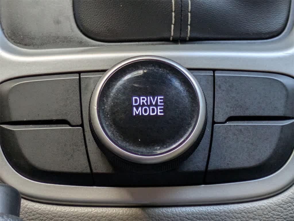 Thumbnail: 2023 Hyundai Venue - 23