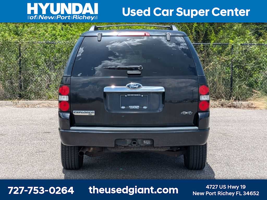 Thumbnail: 2010 Ford Explorer - 4