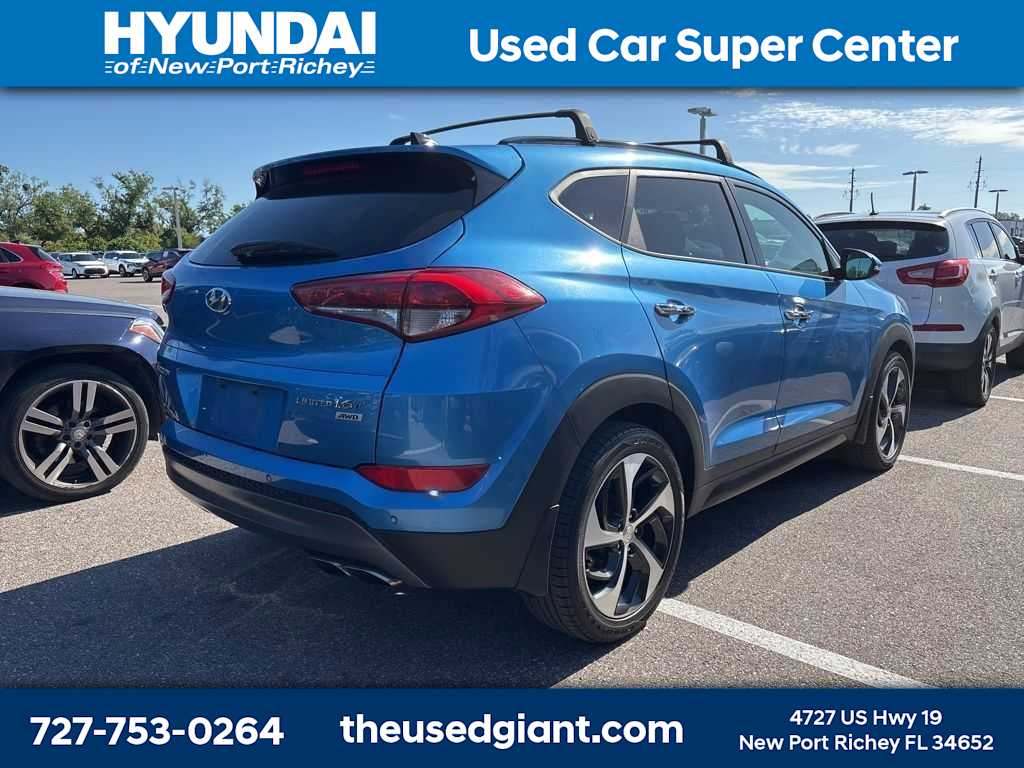 Thumbnail: 2016 Hyundai Tucson - 3