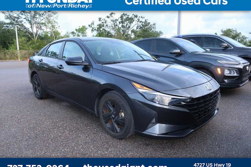 Thumbnail: 2021 Hyundai Elantra - 4