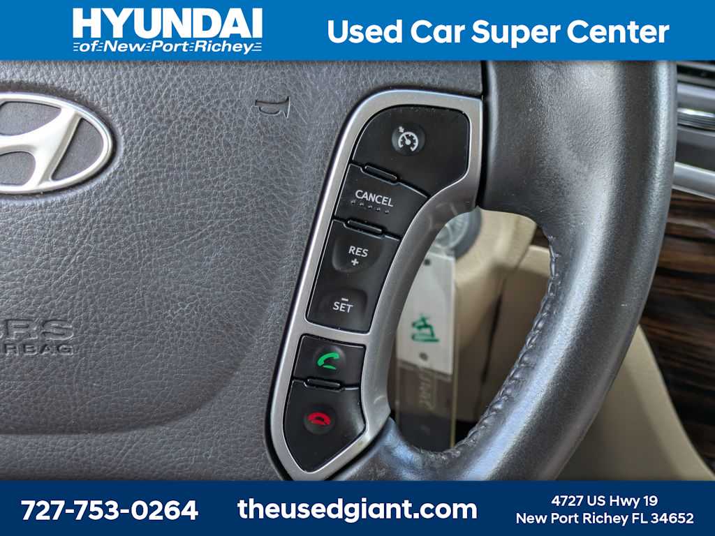 Thumbnail: 2010 Hyundai Santa Fe - 32