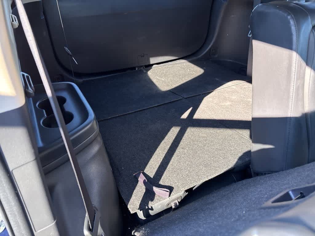 Thumbnail: 2020 Mitsubishi Outlander - 10