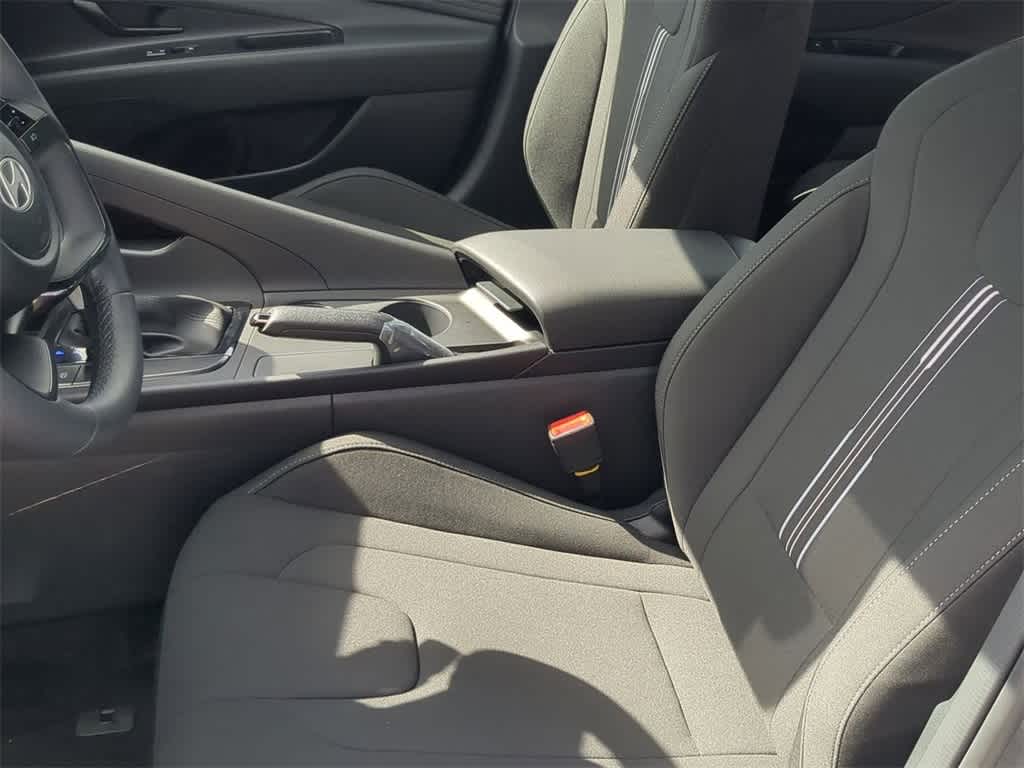 Thumbnail: 2026 Hyundai Elantra - 16