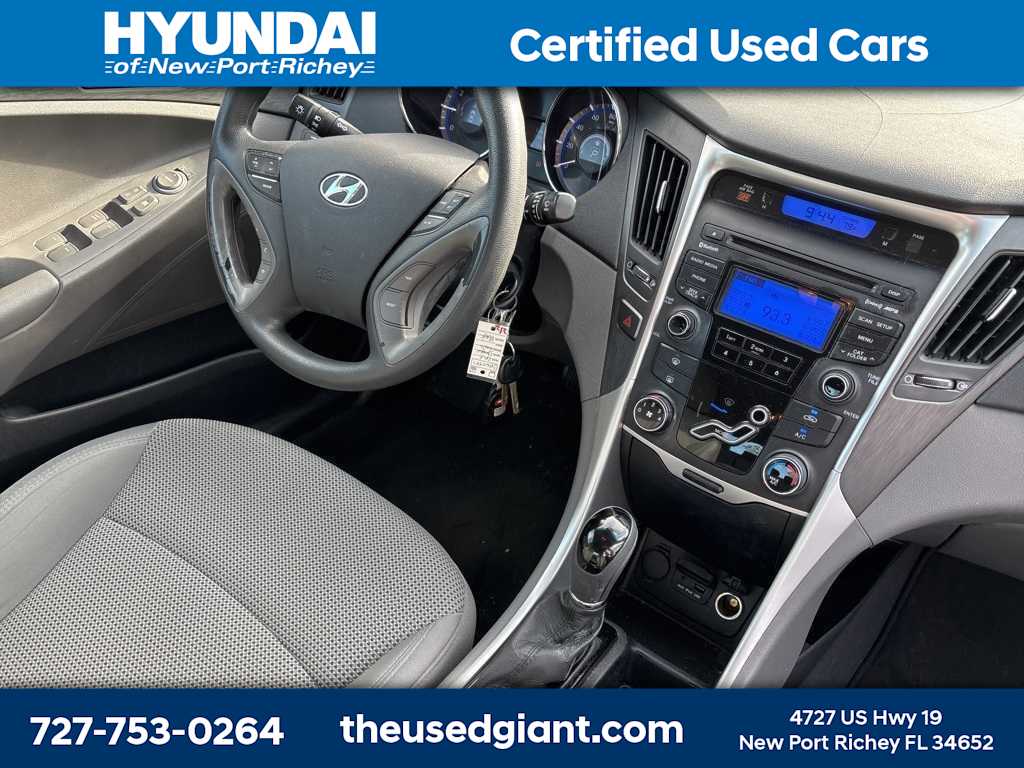 Thumbnail: 2013 Hyundai Sonata - 6
