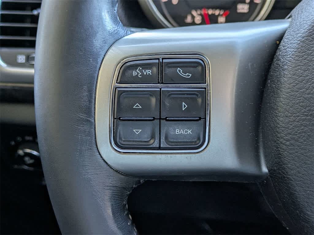 Thumbnail: 2012 Jeep Grand Cherokee - 29