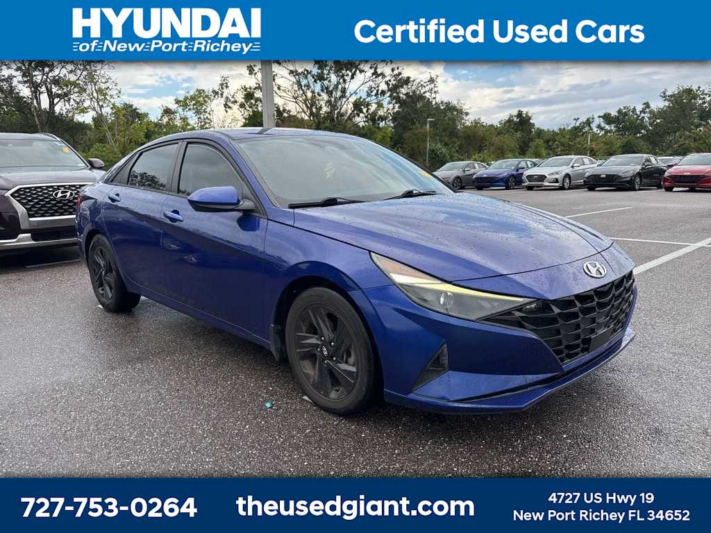 Thumbnail: 2021 Hyundai Elantra - 4