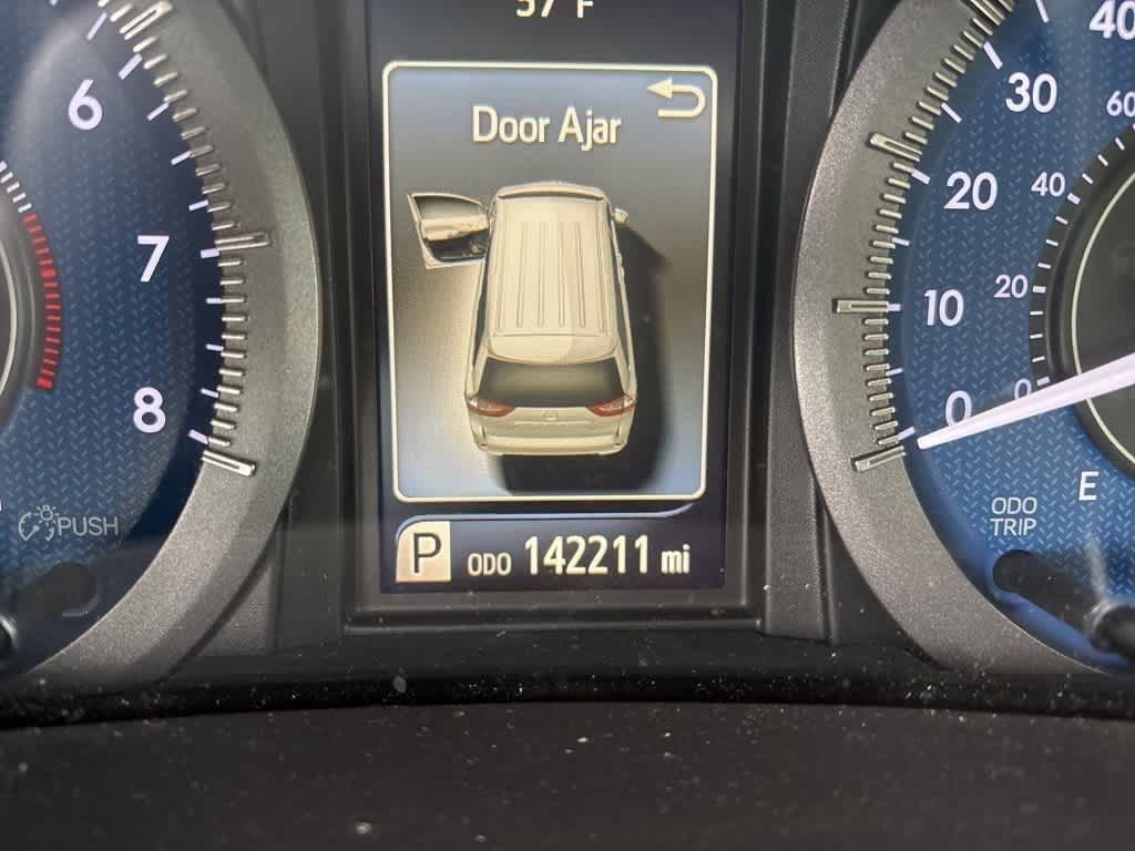 Thumbnail: 2015 Toyota Sienna - 13