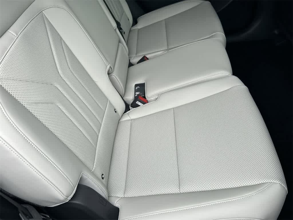 2025 Hyundai Santa Fe SEL 19