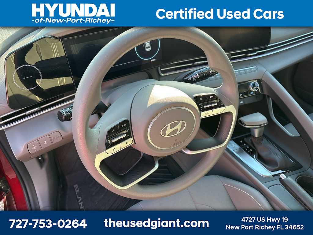 Thumbnail: 2024 Hyundai Elantra - 10