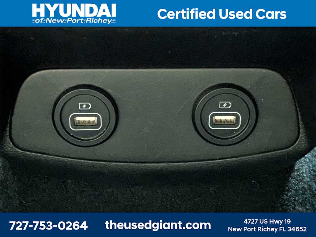 Thumbnail: 2022 Hyundai Santa Fe - 18