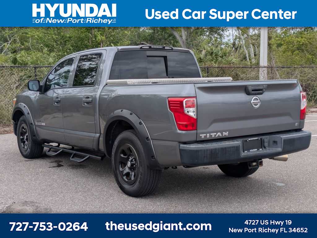 Thumbnail: 2018 Nissan Titan - 3