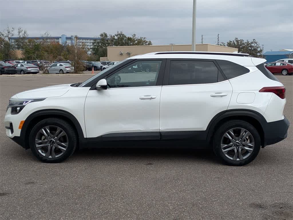 Thumbnail: 2022 Kia Seltos - 2