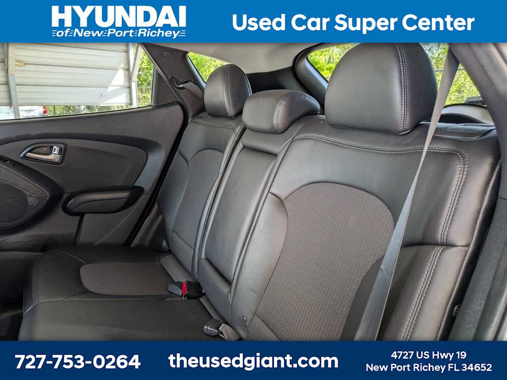 Thumbnail: 2013 Hyundai Tucson - 15