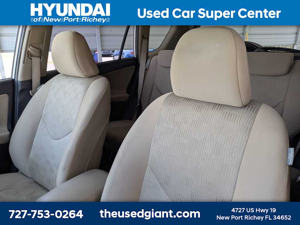 Thumbnail: 2010 Toyota RAV4 - 7