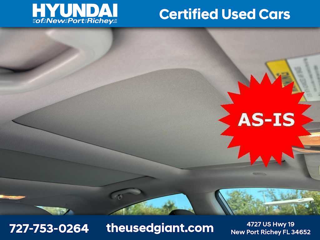 Thumbnail: 2013 Hyundai Sonata - 9