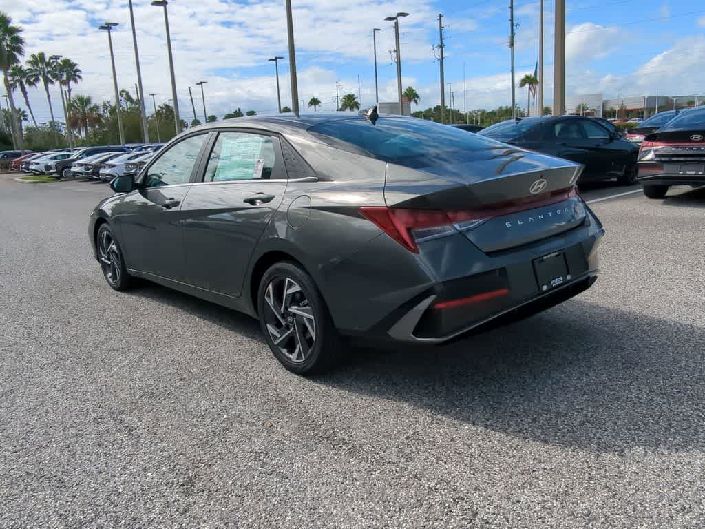 Thumbnail: 2026 Hyundai Elantra - 4