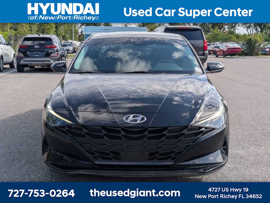 Thumbnail: 2023 Hyundai Elantra - 8