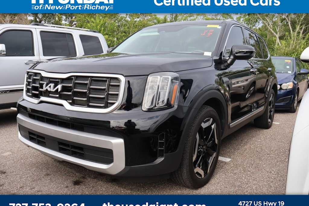 2023 Kia Telluride S Hero Image