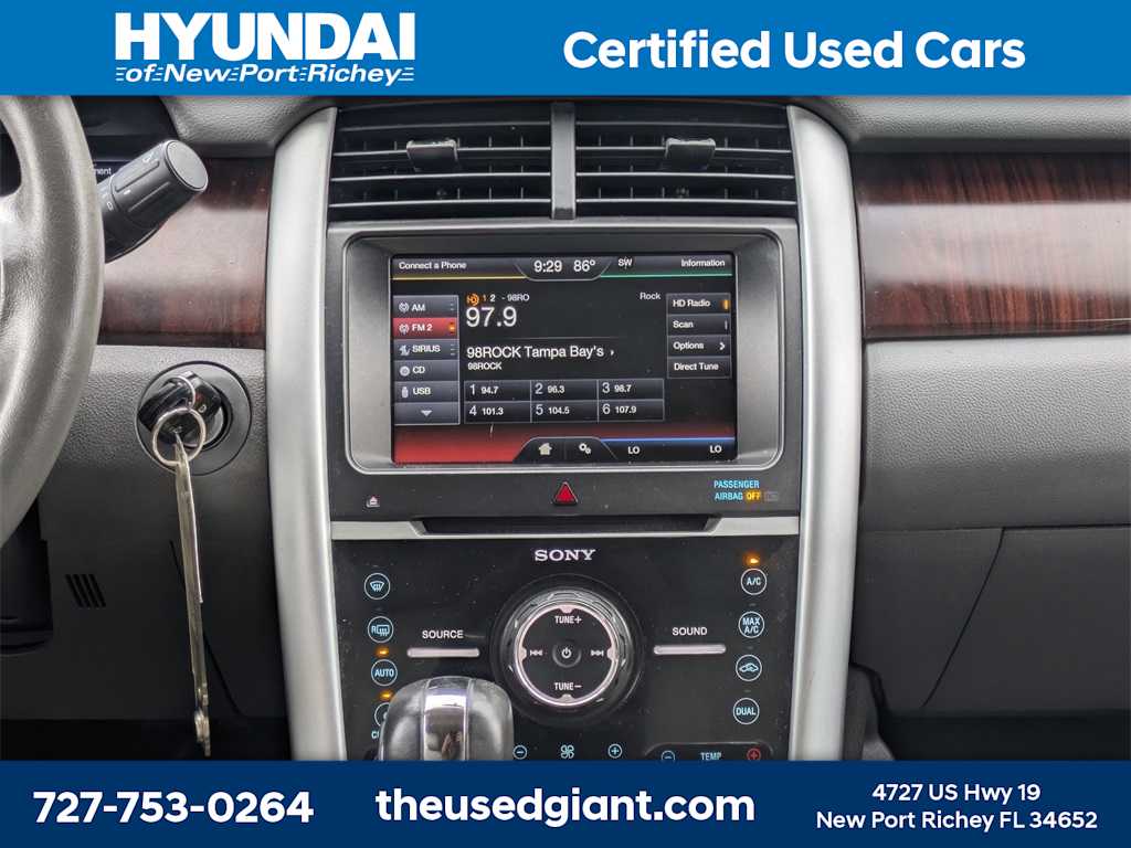Thumbnail: 2014 Ford Edge - 21