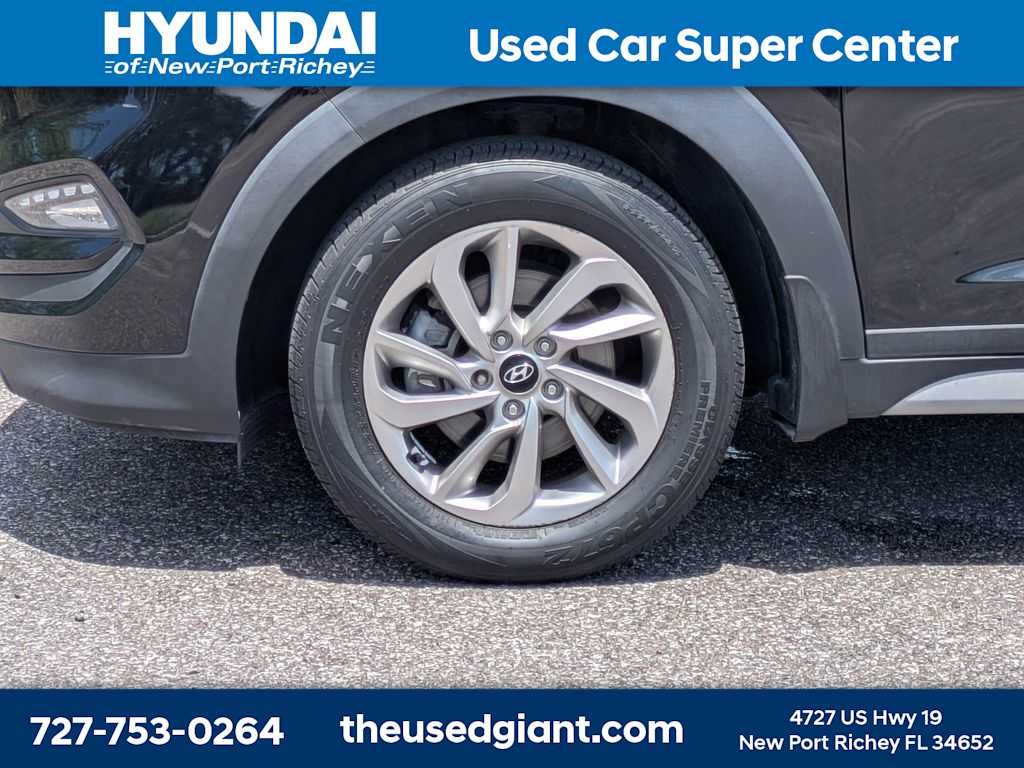 Thumbnail: 2017 Hyundai Tucson - 10