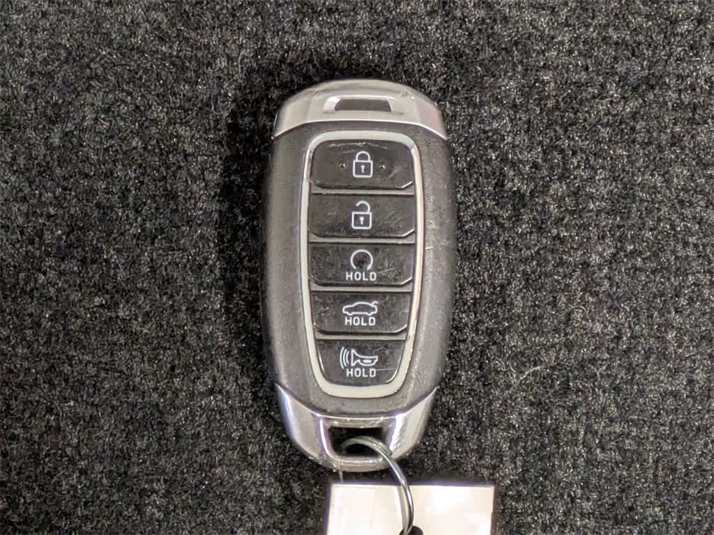 Thumbnail: 2023 Hyundai Elantra - 33