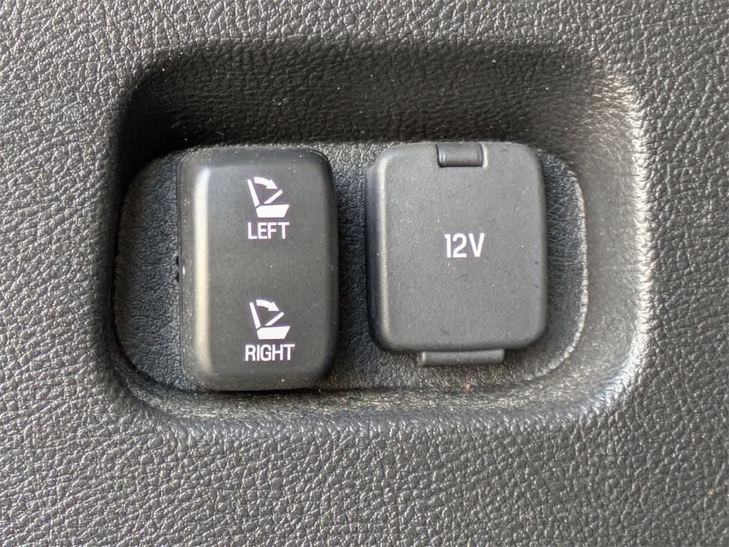 Thumbnail: 2023 Ford Edge - 14