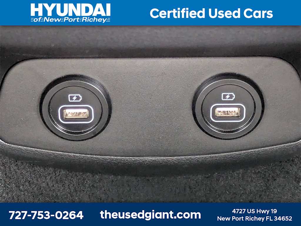 Thumbnail: 2023 Hyundai Santa Fe - 17