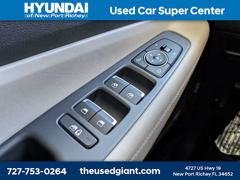 Thumbnail: 2022 Hyundai Santa Fe - 30