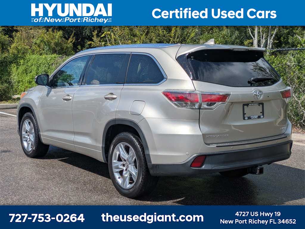 Thumbnail: 2016 Toyota Highlander - 3