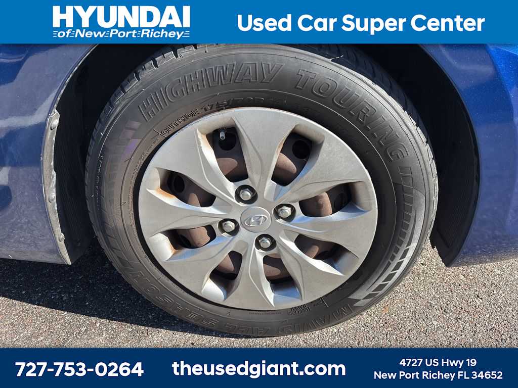 Thumbnail: 2015 Hyundai Accent - 5