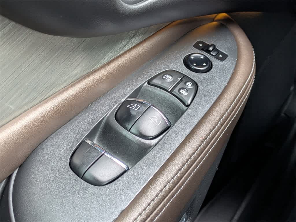 Thumbnail: 2016 Nissan Murano - 29