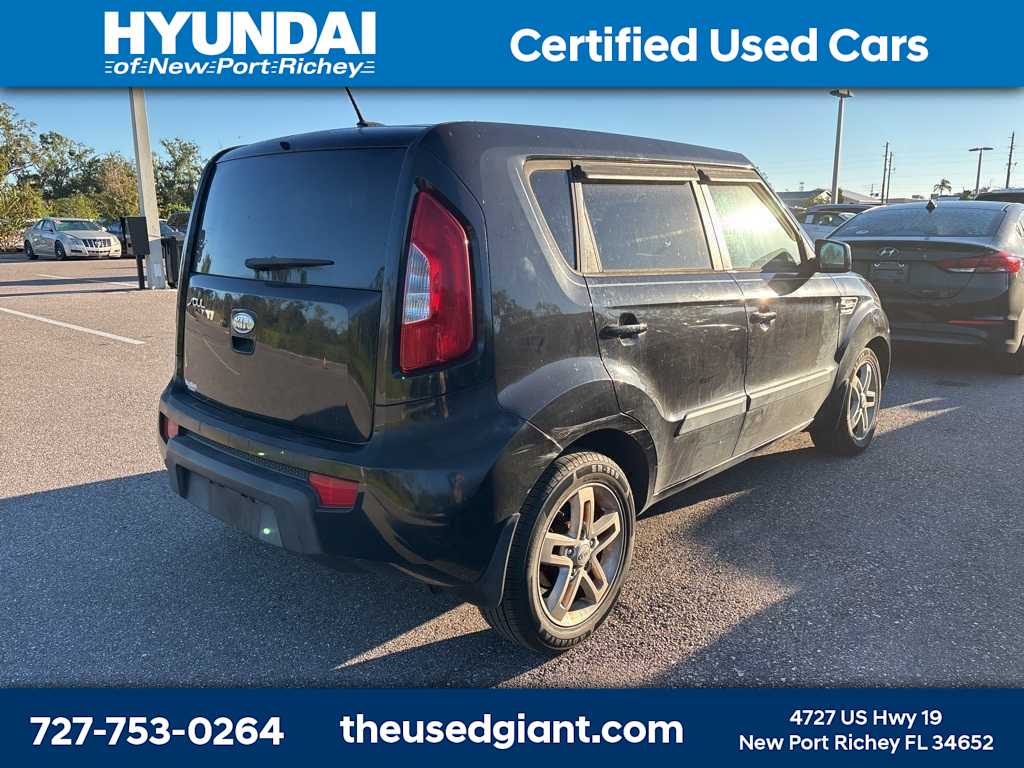 Thumbnail: 2011 Kia Soul - 2