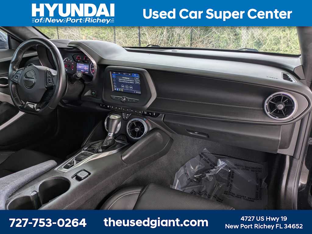 Thumbnail: 2019 Chevrolet Camaro - 16