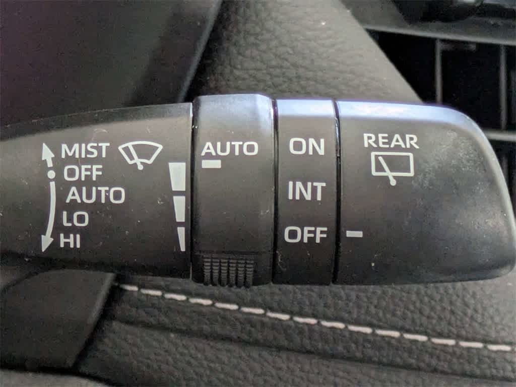 Thumbnail: 2022 Toyota RAV4 - 39