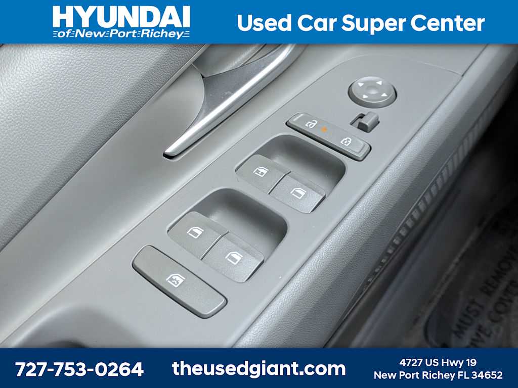 Thumbnail: 2025 Hyundai Elantra - 24