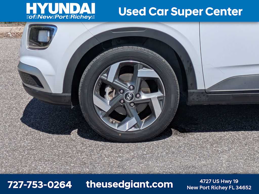 Thumbnail: 2024 Hyundai Venue - 10