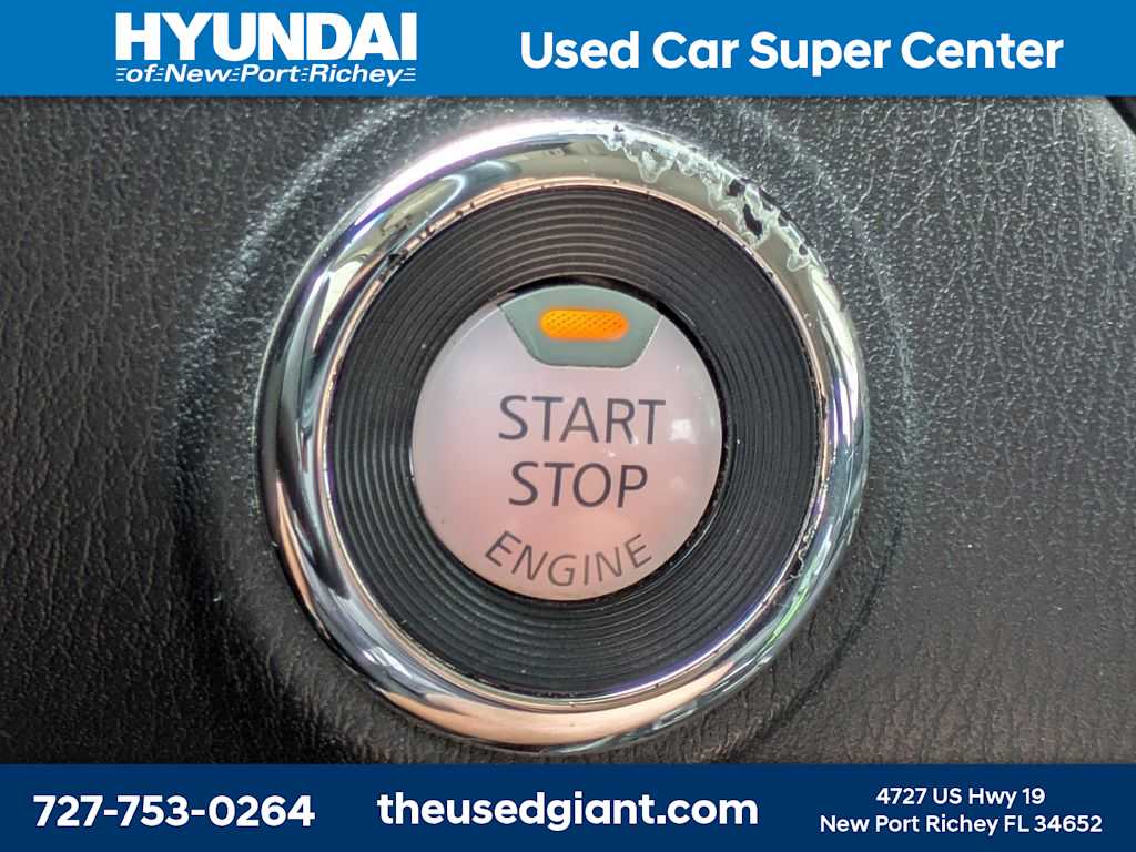 Thumbnail: 2015 Nissan Pathfinder - 35