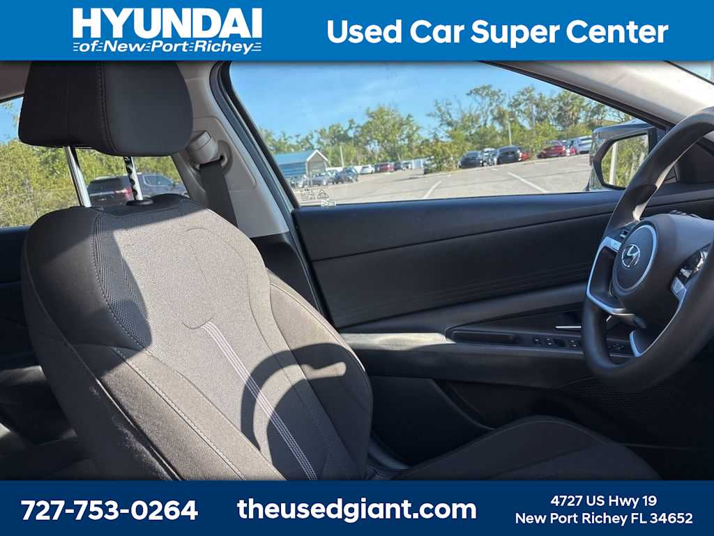 Thumbnail: 2023 Hyundai Elantra - 7