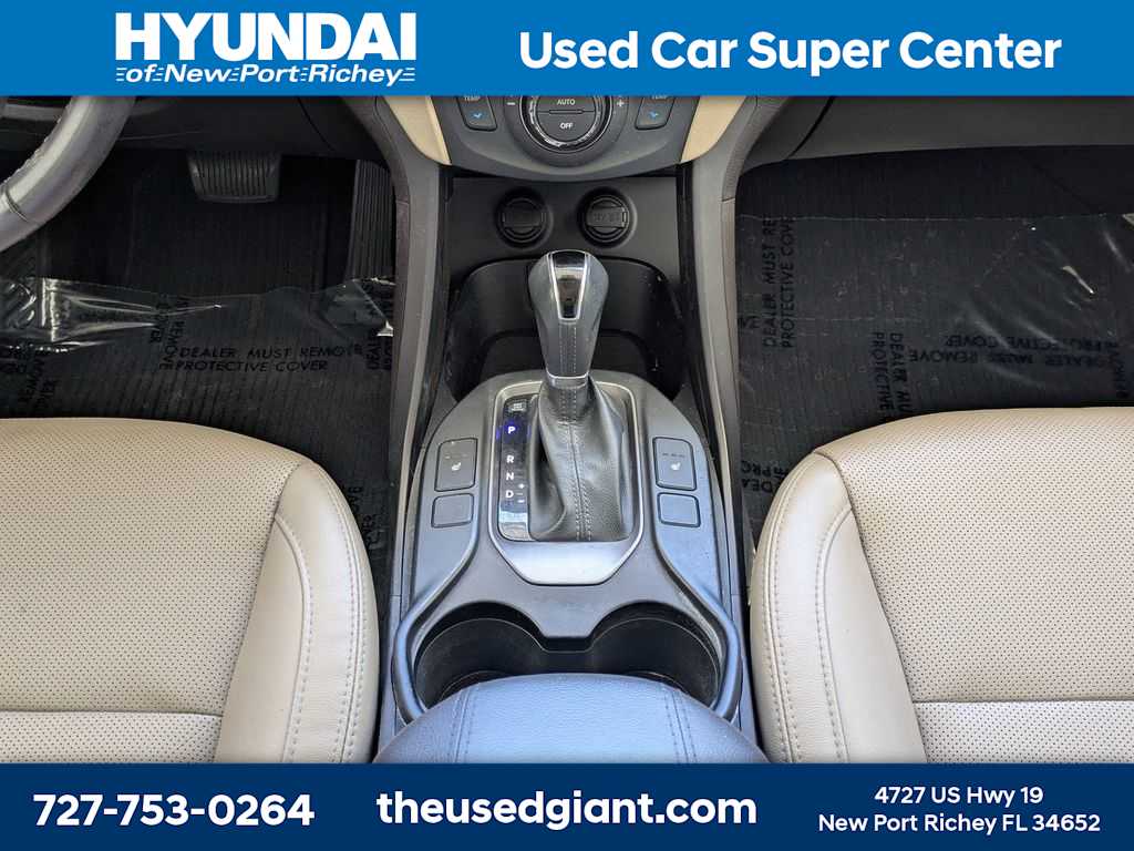 Thumbnail: 2017 Hyundai Santa Fe - 22